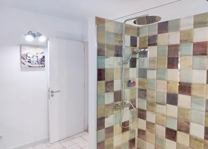 Maravilla Seaside By Lamondaos - Heated Pool - Apartment